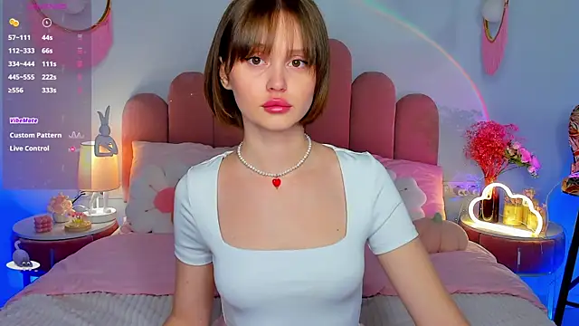 MaryLew online show from October 2025 05:28:02 AM