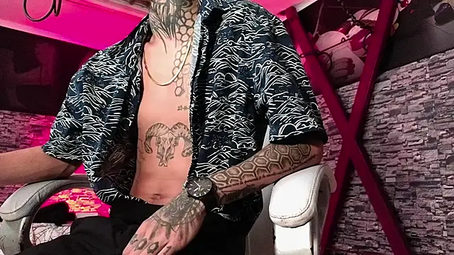 Stuart Boy  online show from September 2025 06:30:01 AM