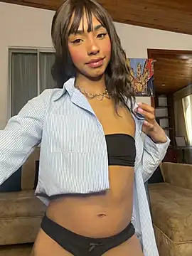Snapshot of xenia_golden chatting on July 2026 12:58:01 PM xenia golden online show from July 2026 12:58:01 PM