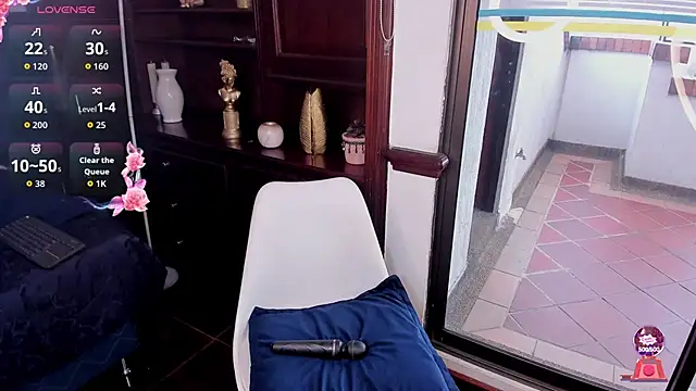 xenia golden online show from October 2025 02:04:01 PM