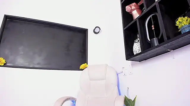 xenia golden online show from March 2026 08:26:01 PM