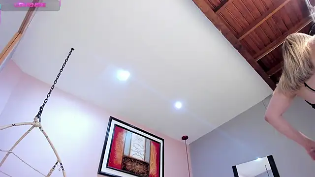  AlejaCruz  online show from December 2025 09:20:02 PM