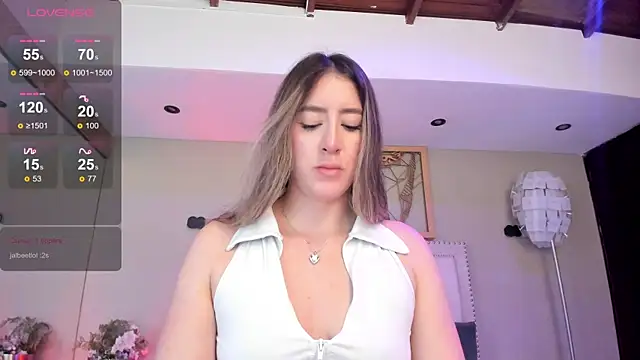 Snapshot of _AlejaCruz_ chatting on May 2026 07:34:02 PM AlejaCruz online show from May 2026 07:34:02 PM