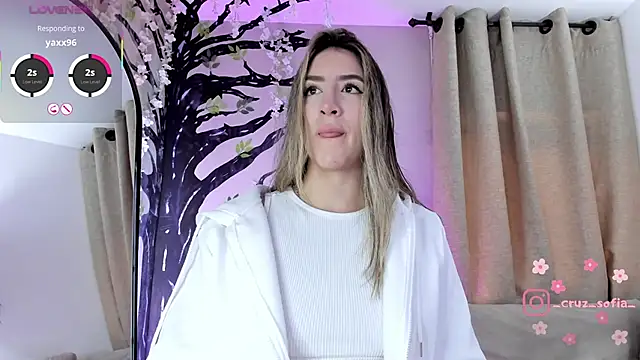  AlejaCruz  online show from February 2026 12:14:02 PM