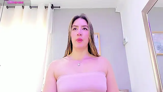  AlejaCruz  online show from February 2026 05:57:02 PM