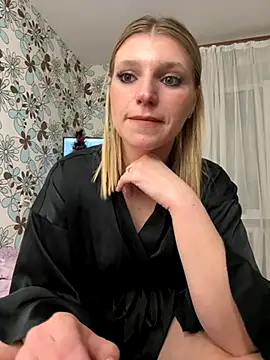 Snapshot of adel_secret chatting on December 2025 09:26:02 PM adel secret online show from December 2025 09:26:02 PM