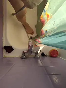 Snapshot of claudemichel chatting on November 2025 09:58:01 AM claudemichel online show from November 2025 09:58:01 AM