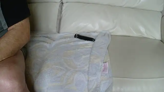 Snapshot of claudemichel chatting on October 2025 01:34:02 PM claudemichel online show from October 2025 01:34:02 PM