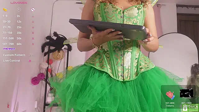 Miranditta online show from November 2025 05:36:01 AM