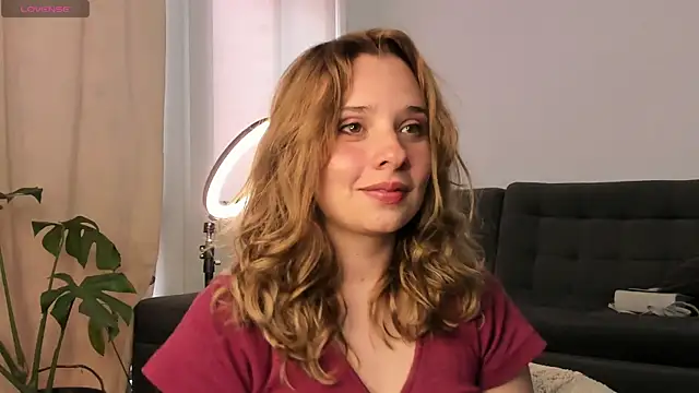 Sophy Bunny online show from March 2025 08:38:02 PM