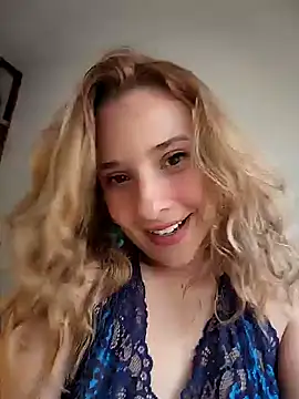 Sophy Bunny online show from December 2024 07:28:01 PM