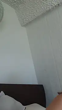 Sophy Bunny online show from December 2025 03:55:01 PM