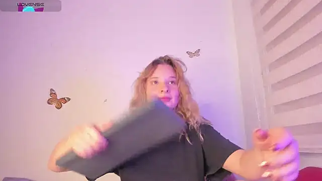 Sophy Bunny online show from January 2025 09:58:02 PM