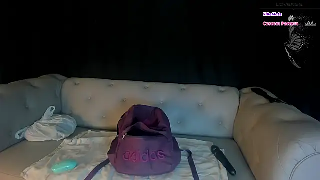 Snapshot of Charlotte__Brown_ chatting on September 2025 01:00:01 PM Charlotte Brown online show from September 2025 01:00:01 PM
