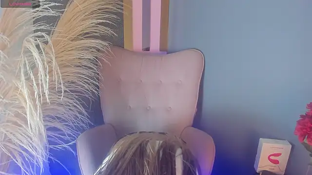 Charlotte  Brown  online show from November 2025 01:11:01 PM