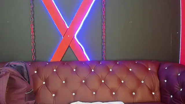 Charlotte  Brown  online show from November 2025 01:26:01 PM