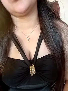 Snapshot of AK---47 chatting on October 2025 07:40:01 AM AK---47 online show from October 2025 07:40:01 AM