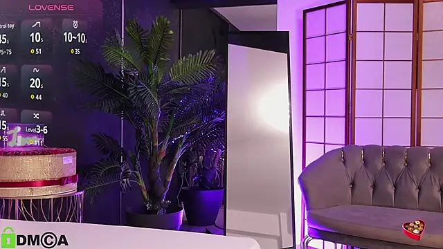 OliviaHawn online show from February 2026 08:25:01 PM