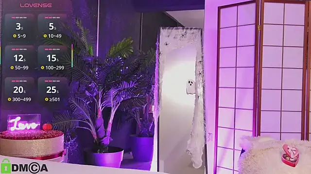 OliviaHawn online show from October 2025 08:27:02 PM