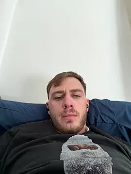 Julian128 online show from March 2026 03:38:02 PM