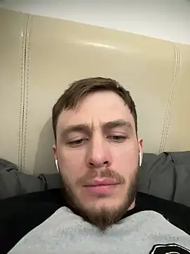 Julian128 online show from March 2025 08:53:02 PM