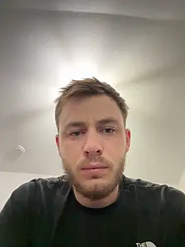 Julian128 online show from March 2025 07:47:02 PM