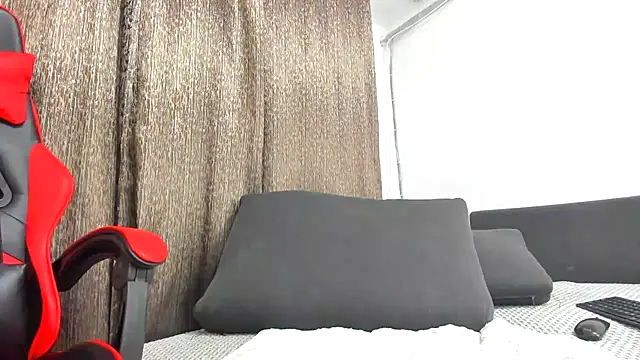 EmmaStward online show from November 2025 07:14:02 PM