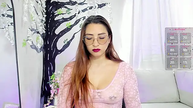  LaraMom  online show from October 2025 07:37:01 PM