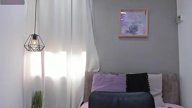  LaraMom  online show from December 2025 07:45:01 PM