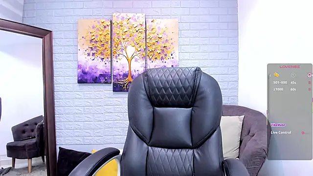  LaraMom  online show from June 2026 07:36:01 PM