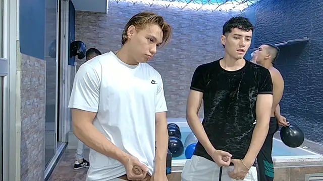 Snapshot of Boysgang_sex chatting on September 2025 11:43:01 AM Boysgang sex online show from September 2025 11:43:01 AM