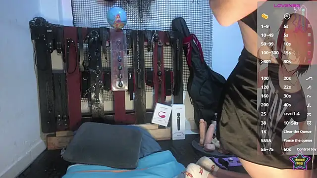  Hanna white  online show from February 2026 03:14:01 AM