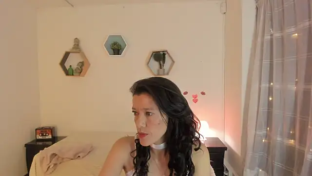 Snapshot of Paloma_victory chatting on May 2026 09:13:01 PM Paloma victory online show from May 2026 09:13:01 PM