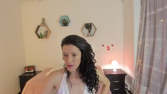 Snapshot of Paloma_victory chatting on June 2026 07:19:01 PM Paloma victory online show from June 2026 07:19:01 PM