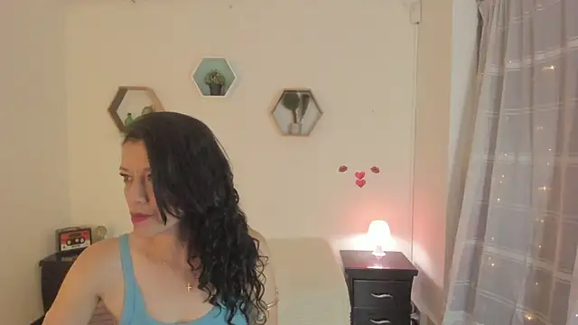 Snapshot of Paloma_victory chatting on April 2026 08:54:01 PM Paloma victory online show from April 2026 08:54:01 PM