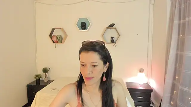 Paloma victory online show from November 2025 08:57:02 PM