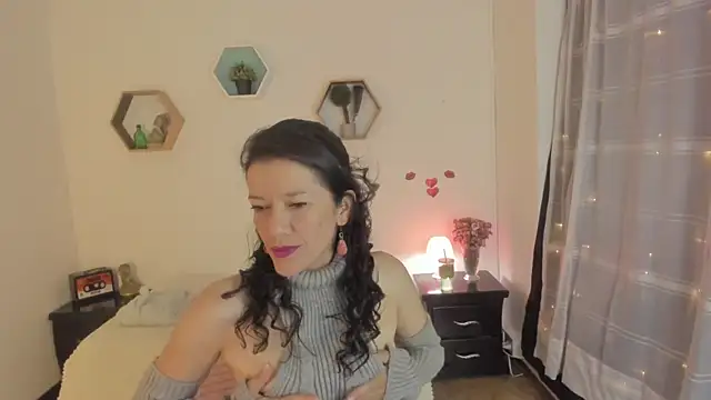 Snapshot of Paloma_victory chatting on April 2026 09:43:02 PM Paloma victory online show from April 2026 09:43:02 PM