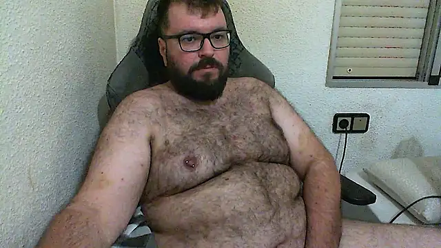 Juliakis online show from October 2025 12:00:02 AM