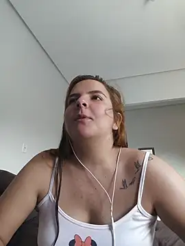 Snapshot of Bruninha_Hot10 chatting on June 2026 07:08:02 PM Bruninha Hot10 online show from June 2026 07:08:02 PM