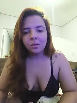 Snapshot of Bruninha_Hot10 chatting on June 2026 12:17:02 AM Bruninha Hot10 online show from June 2026 12:17:02 AM