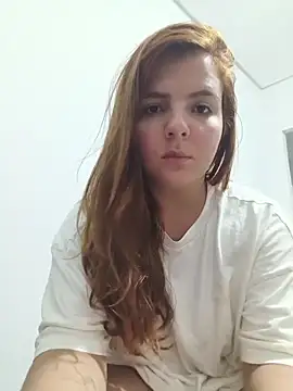 Snapshot of Bruninha_Hot10 chatting on February 2026 04:56:02 AM Bruninha Hot10 online show from February 2026 04:56:02 AM