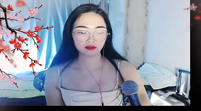 Snapshot of Floor_oo chatting on December 2024 01:02:02 PM Floor oo online show from December 2024 01:02:02 PM