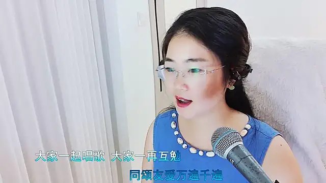 Snapshot of Floor_oo chatting on February 2026 07:30:01 AM Floor oo online show from February 2026 07:30:01 AM