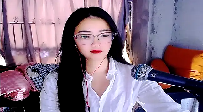 Snapshot of Floor_oo chatting on February 2025 03:56:02 AM Floor oo online show from February 2025 03:56:02 AM