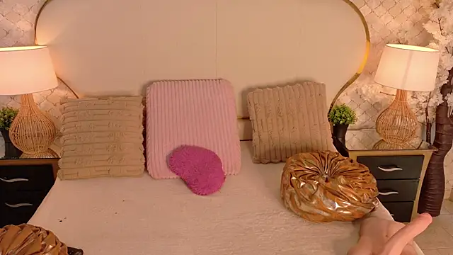 MayraVegas online show from January 2026 01:48:01 PM