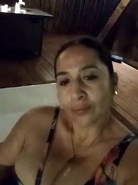 Snapshot of MayraVegas chatting on October 2025 02:26:01 AM MayraVegas online show from October 2025 02:26:01 AM