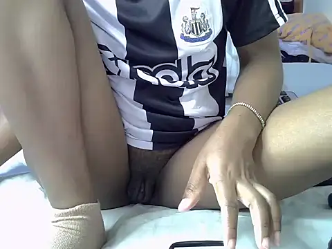 Elbony ray online show from December 2025 07:57:02 PM