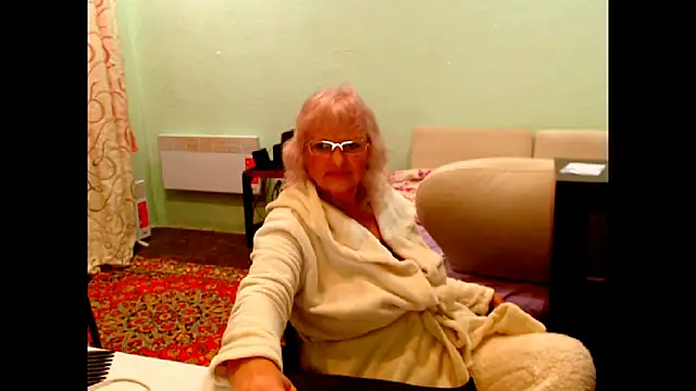 Natali7634 online show from September 2025 07:32:02 PM