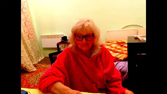 Snapshot of Natali7634 chatting on May 2026 06:50:01 PM Natali7634 online show from May 2026 06:50:01 PM