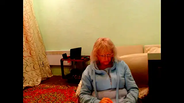 Natali7634 online show from October 2025 04:19:02 PM